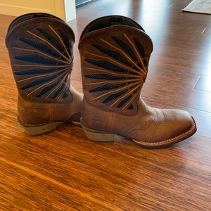 Brand New Cody James Cowboy Boots